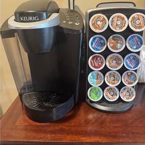 Keurig Black Coffee Brewer with K-Cup Organizer
